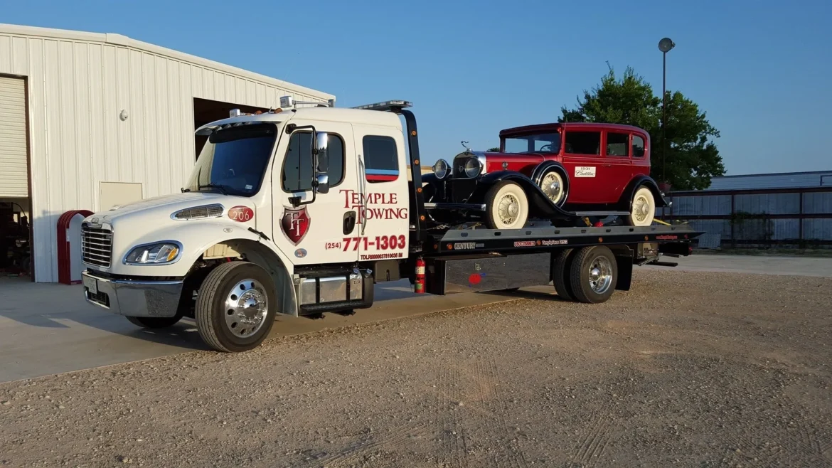 14976361_1075381449227181_3242480212429478470_ Towing in Glendale